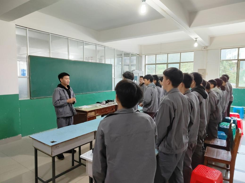 電氣工程系開展“學(xué)習(xí)社會主義核心價值觀”主題活動